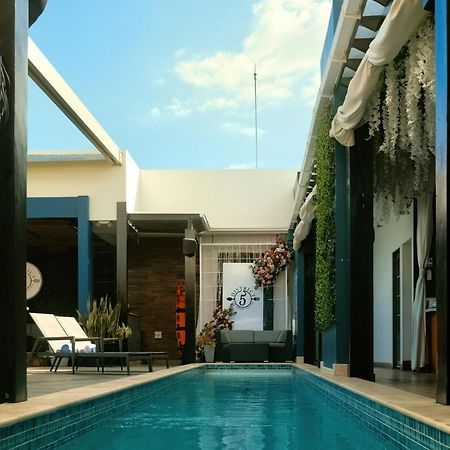 R Hotel Kingston Dış mekan fotoğraf